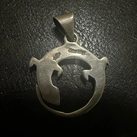Colorful Silver Gecko Pendant Sedona Inlay - Picture 2 of 3